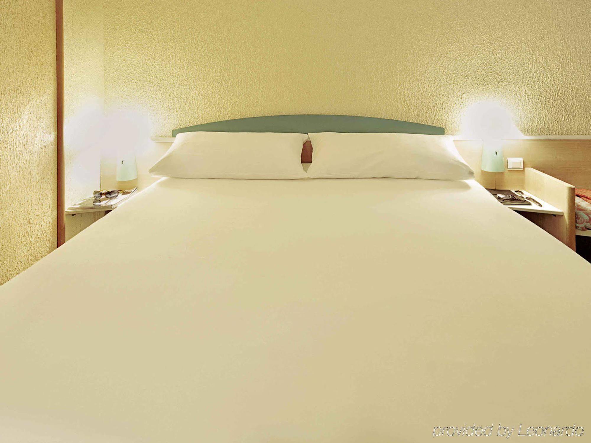 ibis Archamps Porte de Genève Exterior foto