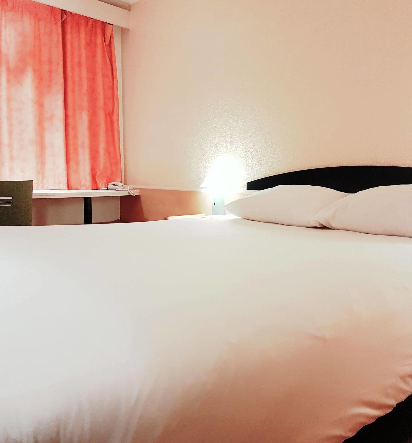 ibis Archamps Porte de Genève Exterior foto